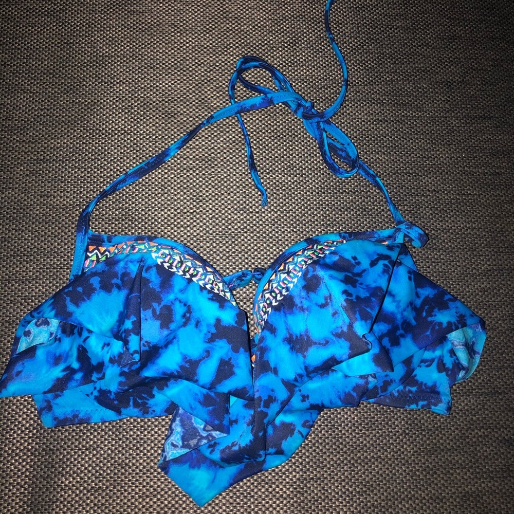 Bikini top.